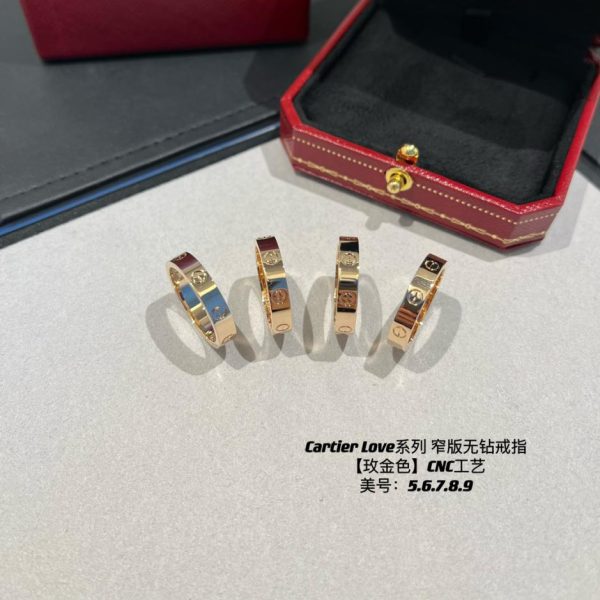 Anello stretto senza diamanti della serie Cartier Love
