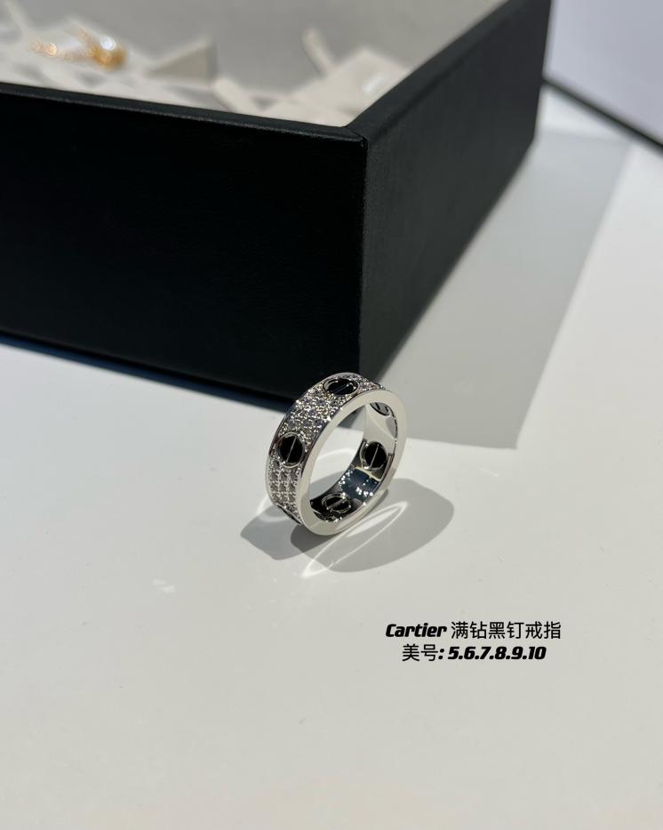 replica,repliche,fake,1:1,earrings,bracelet,ring,jewelry Anello con diamanti tempestati di nero Cartier