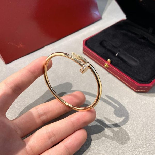replica,repliche,fake,1:1,earrings,bracelet,ring,jewelry Bracciale con chiodi di diamanti con testa e coda di Cartier