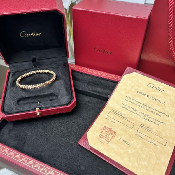 replica,repliche,fake,1:1,earrings,bracelet,ring,jewelry Bracciale senza diamanti con rivetto stretto serie Cartier Clash
