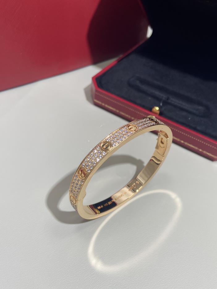 replica,repliche,fake,1:1,earrings,bracelet,ring,jewelry Bracciale semplice classico in gypsophila versione ampia di Cartier replica,repliche,fake,1:1,earrings,bracelet,ring,jewelry Bracciale semplice classico in gypsophila versione ampia di Cartier