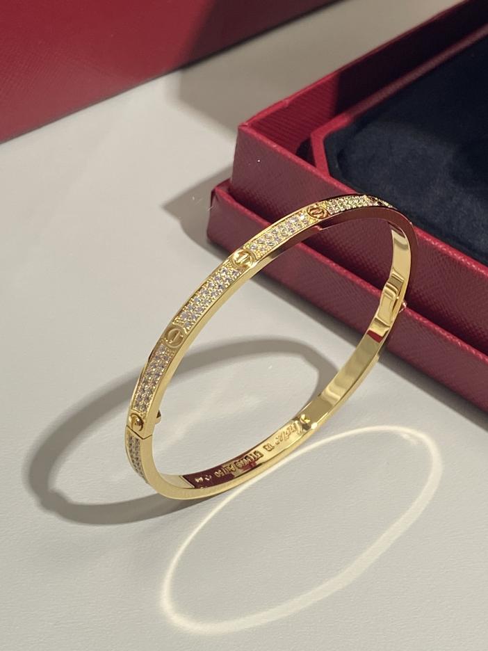replica,repliche,fake,1:1,earrings,bracelet,ring,jewelry Bracciale semplice classico in gypsophila versione ampia di Cartier replica,repliche,fake,1:1,earrings,bracelet,ring,jewelry Bracciale semplice classico in gypsophila versione ampia di Cartier