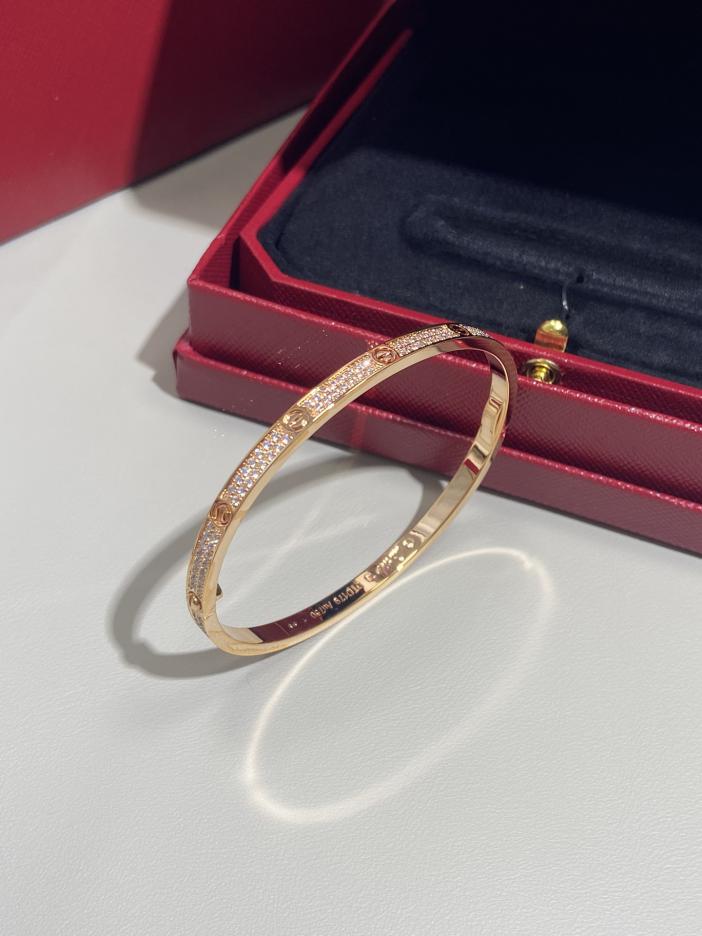 replica,repliche,fake,1:1,earrings,bracelet,ring,jewelry Bracciale semplice classico in gypsophila versione ampia di Cartier replica,repliche,fake,1:1,earrings,bracelet,ring,jewelry Bracciale semplice classico in gypsophila versione ampia di Cartier