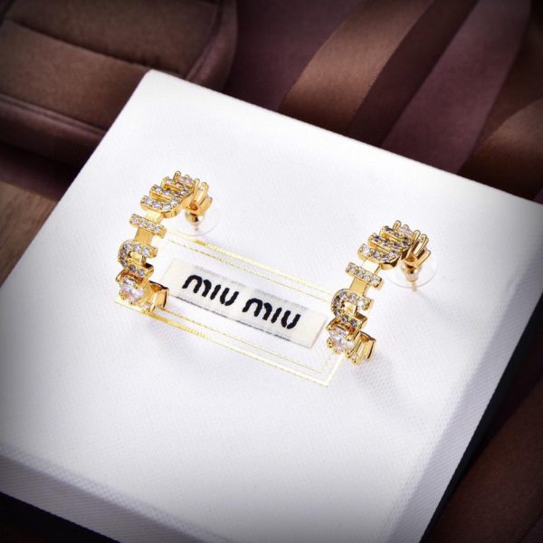 I migliori orecchini della sfilata Miu Miu Paris