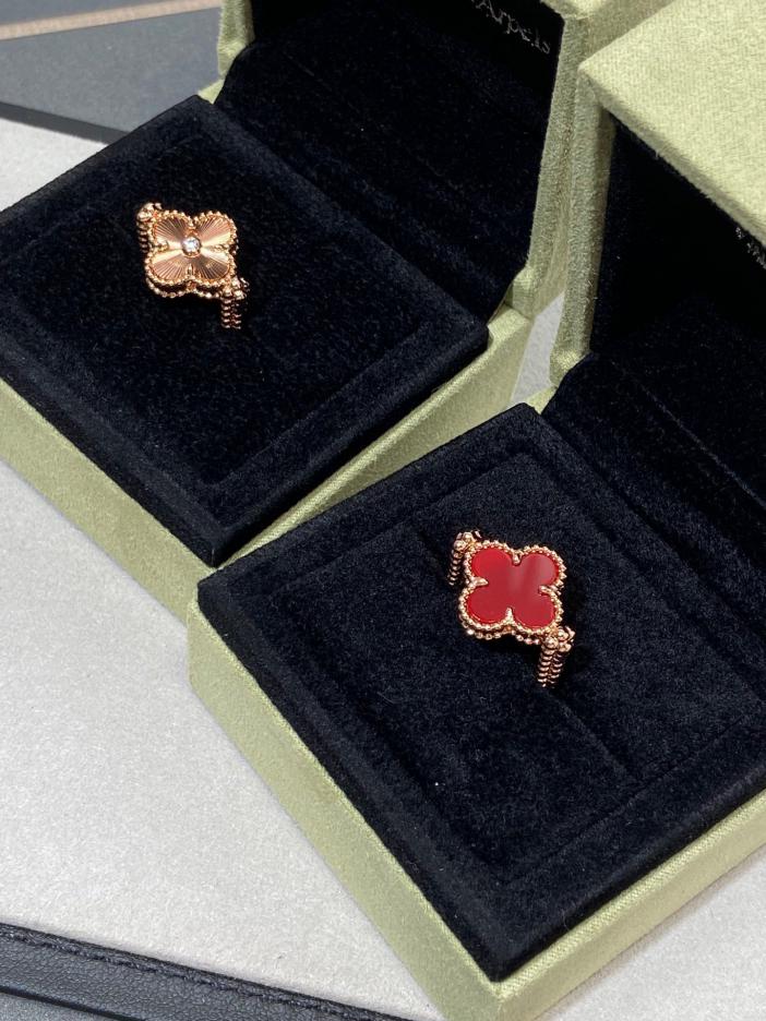 replica,repliche,fake,1:1,earrings,bracelet,ring,jewelry [Versione top] Anello quadrifoglio double face Van Cleef & Arpels VCA
