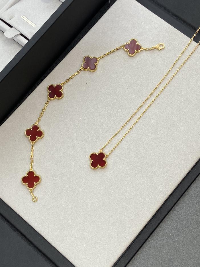 replica,repliche,fake,1:1,earrings,bracelet,ring,jewelry [Versione top] Bracciale Van Cleef & Arpels a cinque fiori con corniola e oro