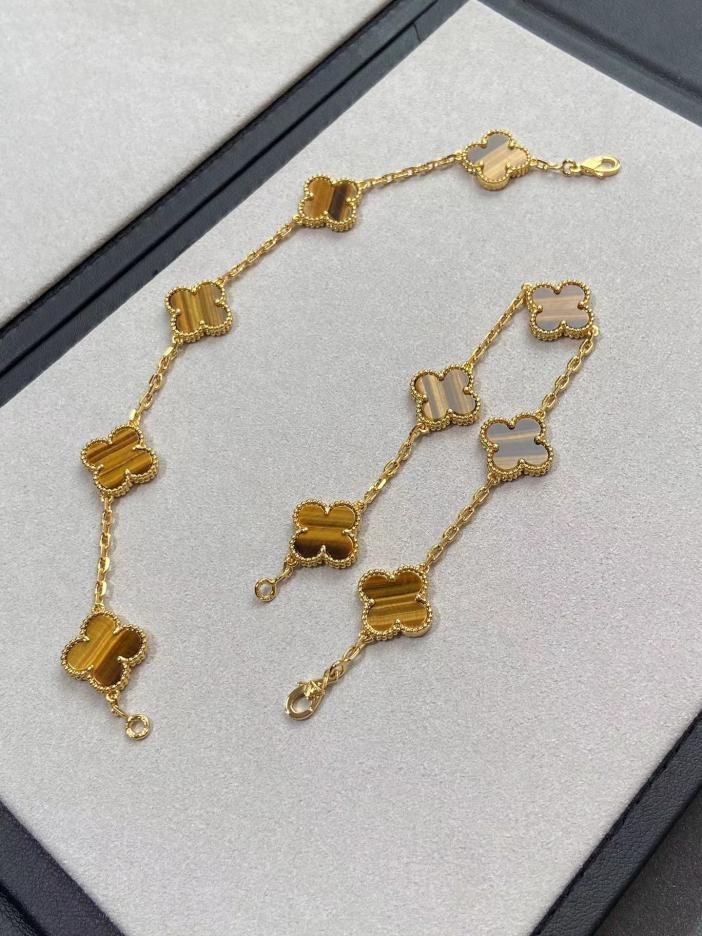 replica,repliche,fake,1:1,earrings,bracelet,ring,jewelry [Versione top] Bracciale con cinque fiori in occhio di tigre di Van Cleef & Arpels