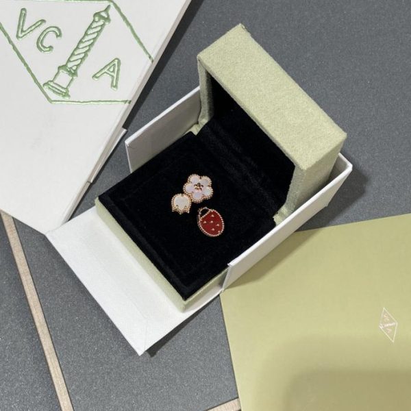 replica,repliche,fake,1:1,earrings,bracelet,ring,jewelry [Edizione Top] Anello Van Cleef & Arpels Lucky Spring Series