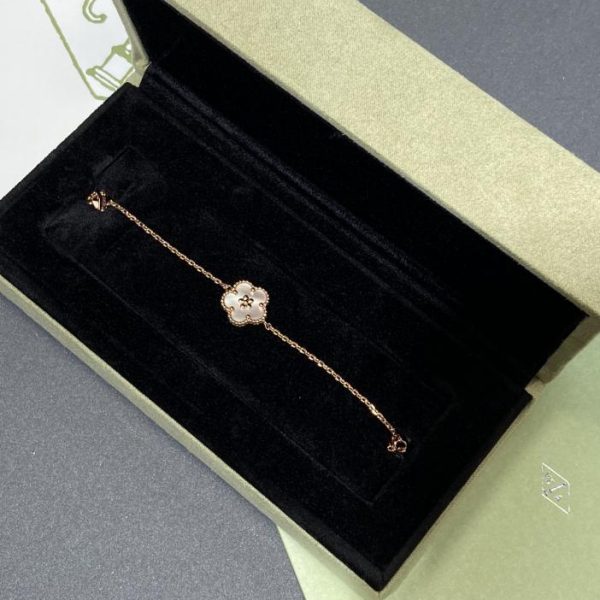 replica,repliche,fake,1:1,earrings,bracelet,ring,jewelry [Edizione Top] Bracciale Plum Blossom di Van Cleef & Arpels Lucky Spring Series