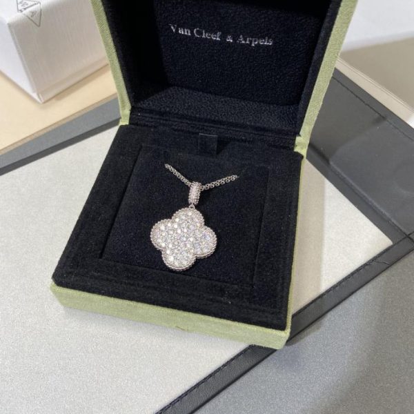 [Versione top] Maglione con catena di diamanti piena di Van Cleef & Arpels