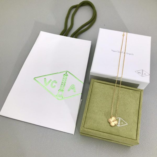 [Versione top] Collana a fiore singolo in oro laser VCA di Van Cleef & Arpels