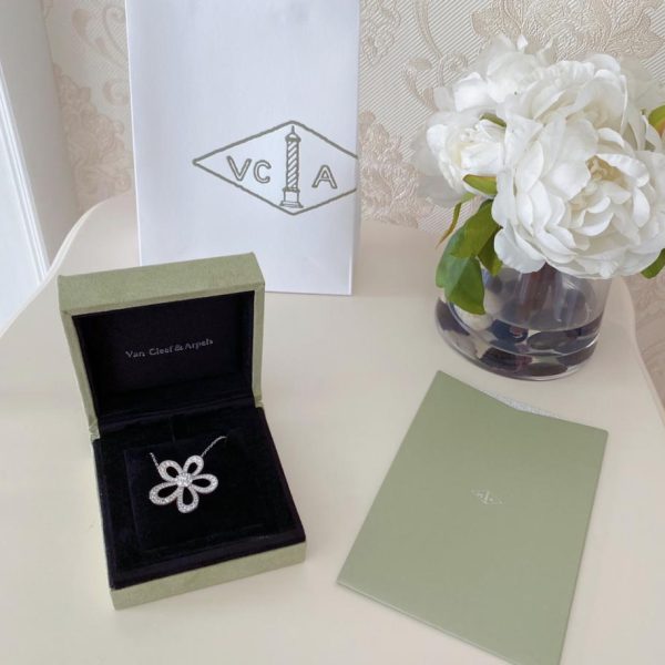 replica,repliche,fake,1:1,earrings,bracelet,ring,jewelry [Versione top] Collana di diamanti piena di fiori di Van Cleef & Arpels VC@ Floweace