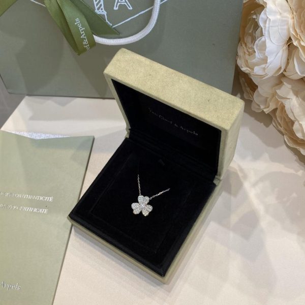 replica,repliche,fake,1:1,earrings,bracelet,ring,jewelry [Versione top] Collana con trifoglio di Van Cleef & Arpels Vca