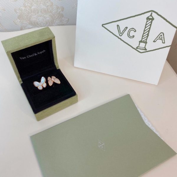 replica,repliche,fake,1:1,earrings,bracelet,ring,jewelry [Versione Top] Anello con design aperto a doppia farfalla di Van Cleef & Arpels