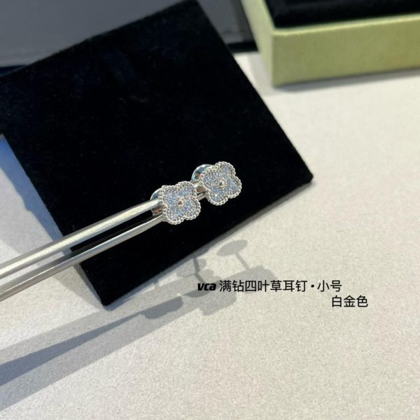 replica,repliche,fake,1:1,earrings,bracelet,ring,jewelry [Versione top] Mini orecchini quadrifoglio di Van Cleef & Arpelsvca con diamanti pieni