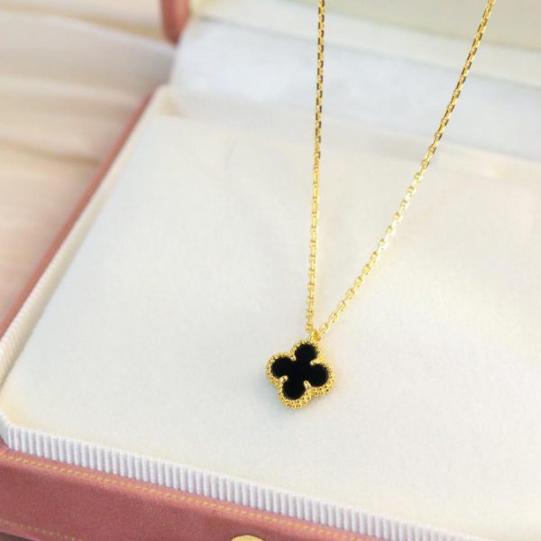 replica,repliche,fake,1:1,earrings,bracelet,ring,jewelry [Top Edition] Collana di Van Cleef & Arpels con mini quadrifoglio e fiore singolo in onice nero
