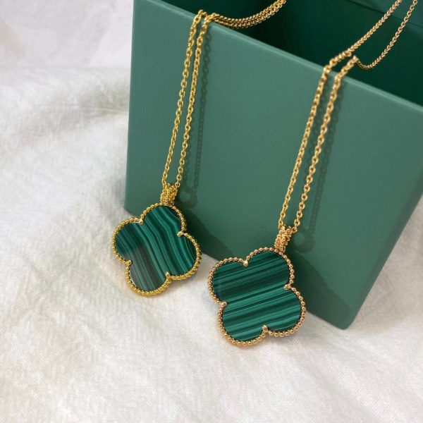 replica,repliche,fake,1:1,earrings,bracelet,ring,jewelry [Versione top] Collana classica con quadrifoglio in malachite e quadrifoglio di Van Cleef & Arpels
