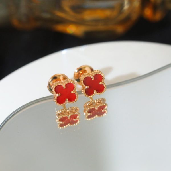 replica,repliche,fake,1:1,earrings,bracelet,ring,jewelry [Versione top] Mini orecchini quadrifoglio di Van Cleef & Arpels