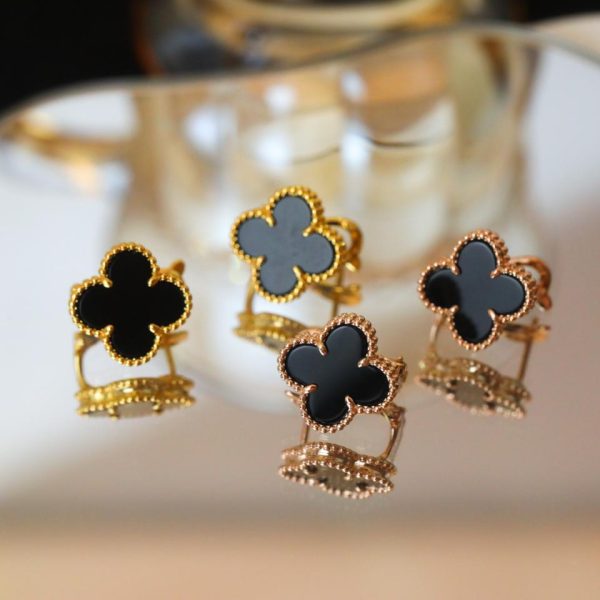 replica,repliche,fake,1:1,earrings,bracelet,ring,jewelry [Versione top] Orecchini medi con quadrifoglio di Van Cleef & Arpels