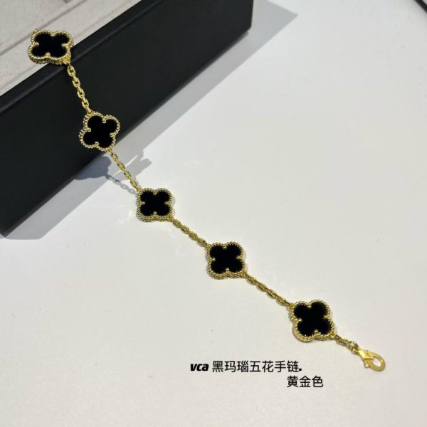 replica,repliche,fake,1:1,earrings,bracelet,ring,jewelry [Versione Top] Bracciale a cinque fiori di Van Cleef & Arpelsvca in onice nero