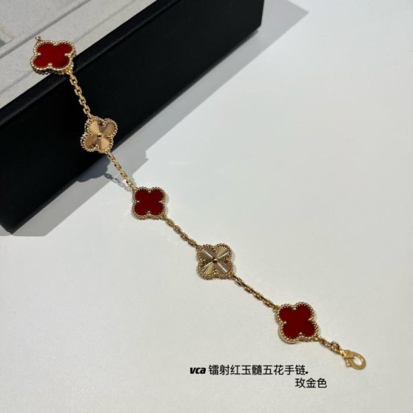 replica,repliche,fake,1:1,earrings,bracelet,ring,jewelry [Versione top] Bracciale Van Cleef & Arpelsvca a cinque fiori con corniola laserata