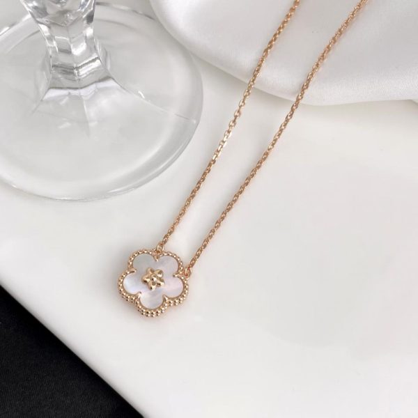 replica,repliche,fake,1:1,earrings,bracelet,ring,jewelry [Versione top] Van Cleef & Arpels nuova collana portafortuna primaverile con fiori di pruno