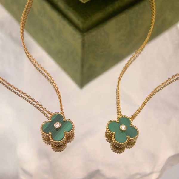 replica,repliche,fake,1:1,earrings,bracelet,ring,jewelry [Versione top] Collana classica di Van Cleef & Arpels con diamanti e quadrifoglio a fiore singolo