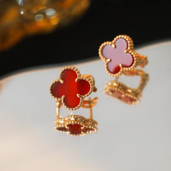 replica,repliche,fake,1:1,earrings,bracelet,ring,jewelry [Versione top] Orecchini medi con quadrifoglio di Van Cleef & Arpels