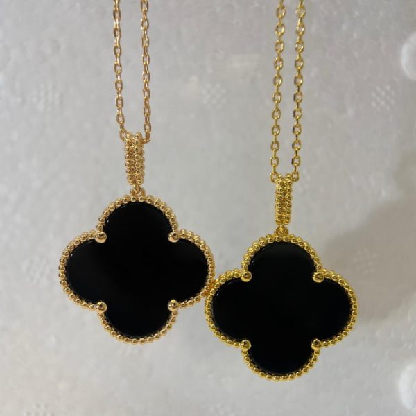 replica,repliche,fake,1:1,earrings,bracelet,ring,jewelry [Top Edition] Collana classica di Van Cleef & Arpels con quadrifoglio e onice nero a fiore grande
