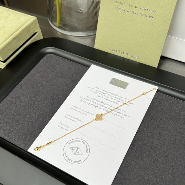replica,repliche,fake,1:1,earrings,bracelet,ring,jewelry [Versione top] Bracciale Van Cleef & Arpels mini quadrifoglio in madreperla bianca