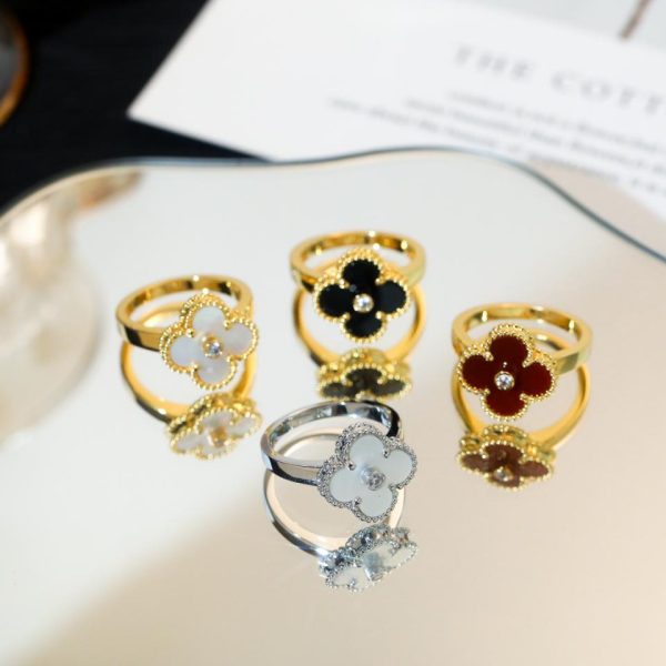 replica,repliche,fake,1:1,earrings,bracelet,ring,jewelry [Versione top] Anello quadrifoglio di Van Cleef & Arpels