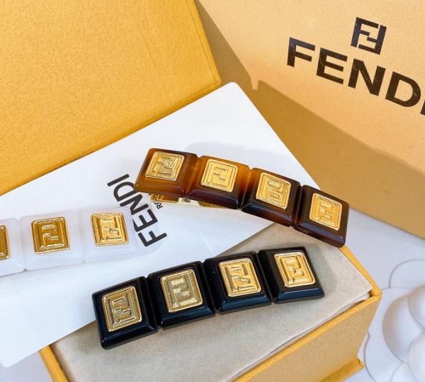 Fermaglio per capelli quadrato in acrilico Fendi