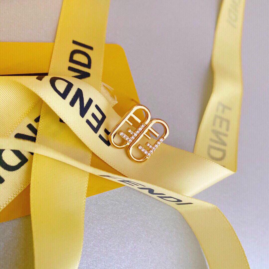 replica,repliche,fake,1:1,earrings,bracelet,ring,jewelry Orecchini FENDI