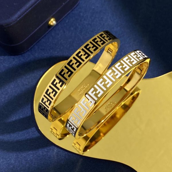 replica,repliche,fake,1:1,earrings,bracelet,ring,jewelry Anello bracciale con lettera doppia F serie FENDI