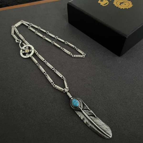 replica,repliche,fake,1:1,earrings,bracelet,ring,jewelry [Versione top] Ciondolo con piume Goro Takahashi di Goro Collana classica con lettere in bambù Takahashi