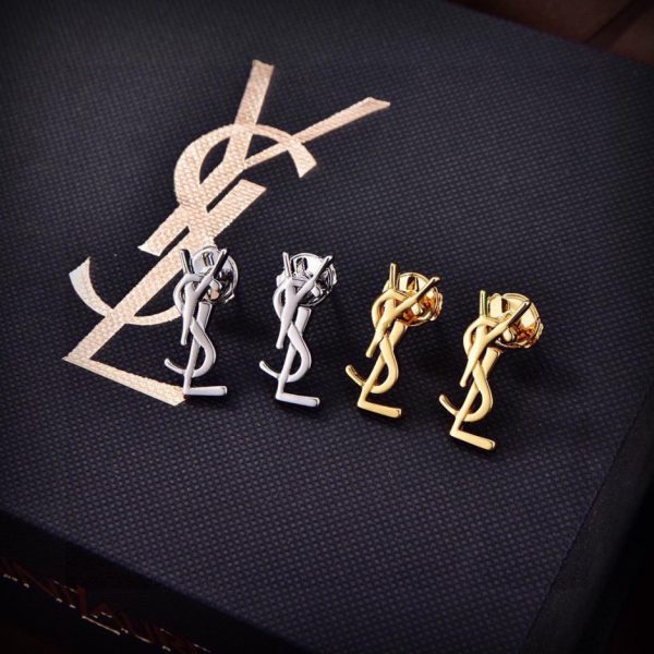 Orecchini con lettera YSL