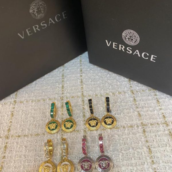replica,repliche,fake,1:1,earrings,bracelet,ring,jewelry Ultimi orecchini Versace