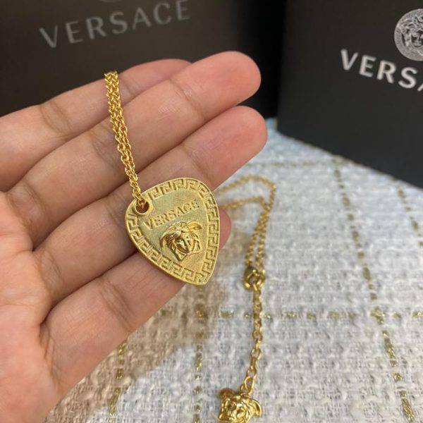 replica,repliche,fake,1:1,earrings,bracelet,ring,jewelry Ultima catena di prodotti Versace