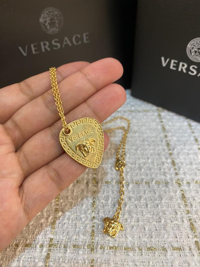 replica,repliche,fake,1:1,earrings,bracelet,ring,jewelry Ultima catena di prodotti Versace