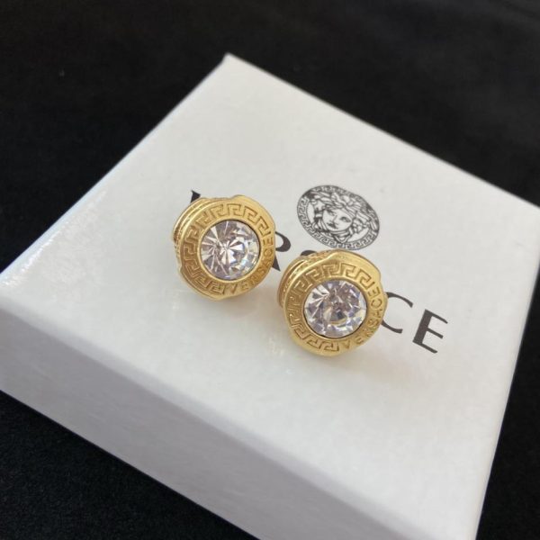 replica,repliche,fake,1:1,earrings,bracelet,ring,jewelry Nuovi modelli lanciati ai banchi Versace