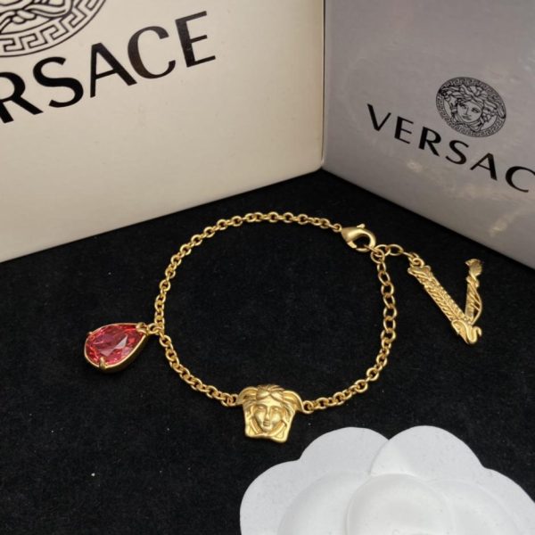 replica,repliche,fake,1:1,earrings,bracelet,ring,jewelry Bracciale con diamanti Testa Versace