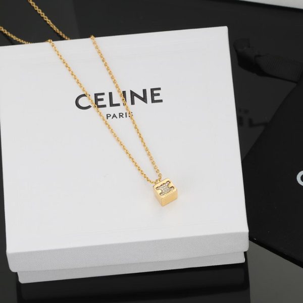 Nuova collana Celine