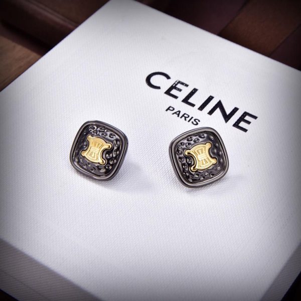 replica,repliche,fake,1:1,earrings,bracelet,ring,jewelry Nuovi orecchini per porta Kai Xuan di Celine