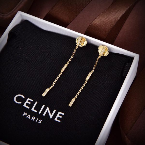 replica,repliche,fake,1:1,earrings,bracelet,ring,jewelry Nuovi orecchini con nappe di Celine