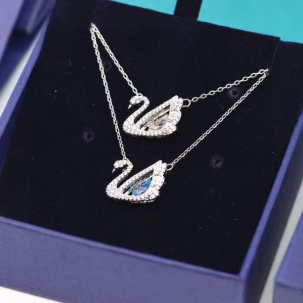 replica,repliche,fake,1:1,earrings,bracelet,ring,jewelry Collana con colletto di cigno Swarovski