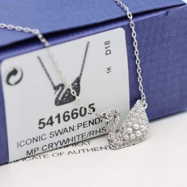replica,repliche,fake,1:1,earrings,bracelet,ring,jewelry Collana con cigno Swarovski