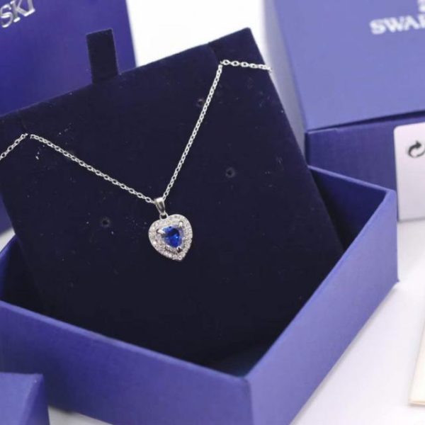 replica,repliche,fake,1:1,earrings,bracelet,ring,jewelry Collana con clavicola Swarovski