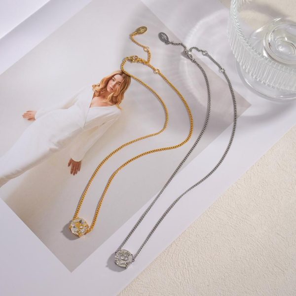 Collana Valentino