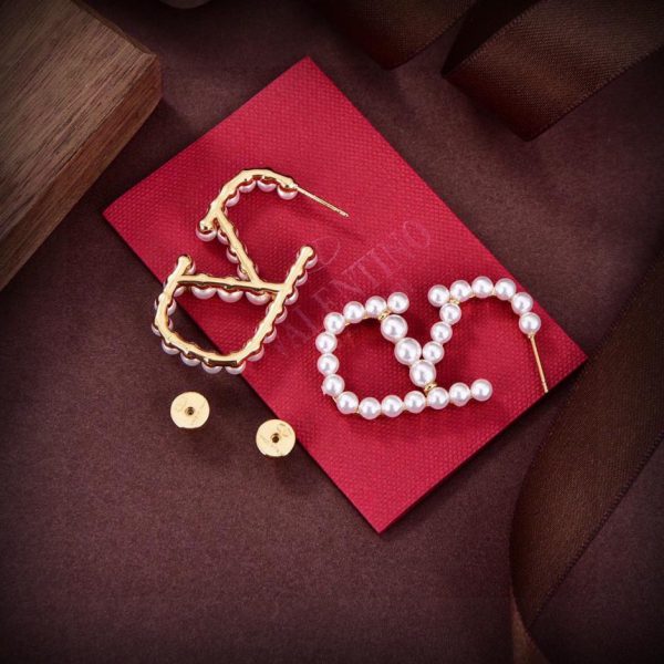 replica,repliche,fake,1:1,earrings,bracelet,ring,jewelry Nuovi orecchini Valentino