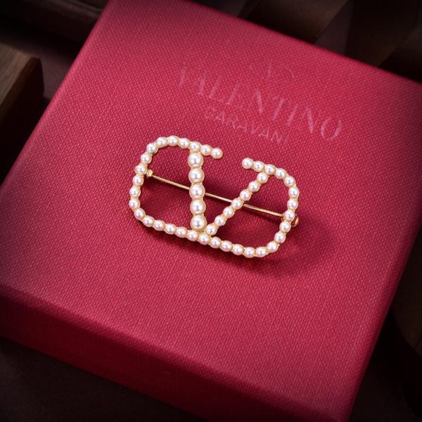 replica,repliche,fake,1:1,earrings,bracelet,ring,jewelry Spilla Valentino